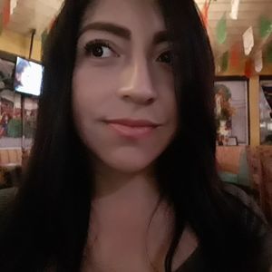 Meet your Posher, Rocio